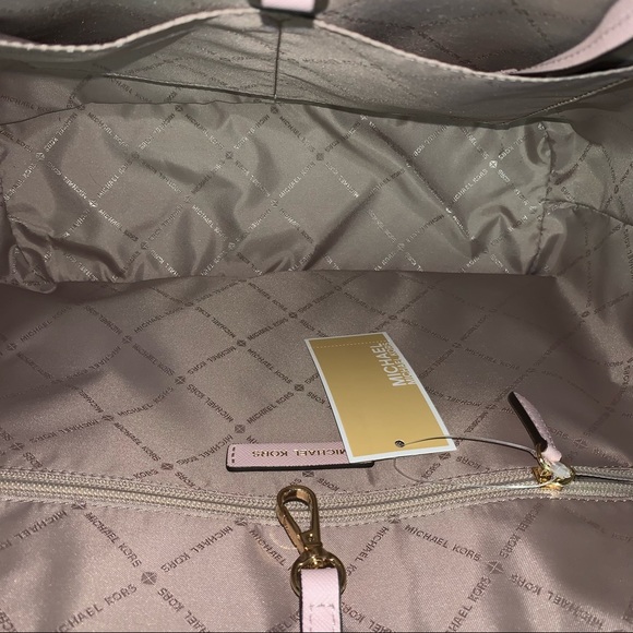 Not Avail. MK Carry All MD Multi Floral Tote - Picture 9 of 15